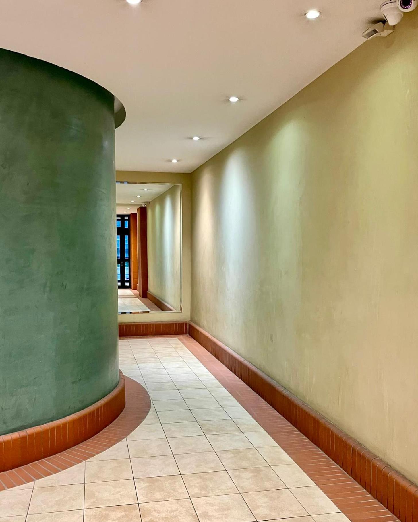 Risso - One Bedroom With Pool, Newly Renovated In Spring 2024 Nice Extérieur photo